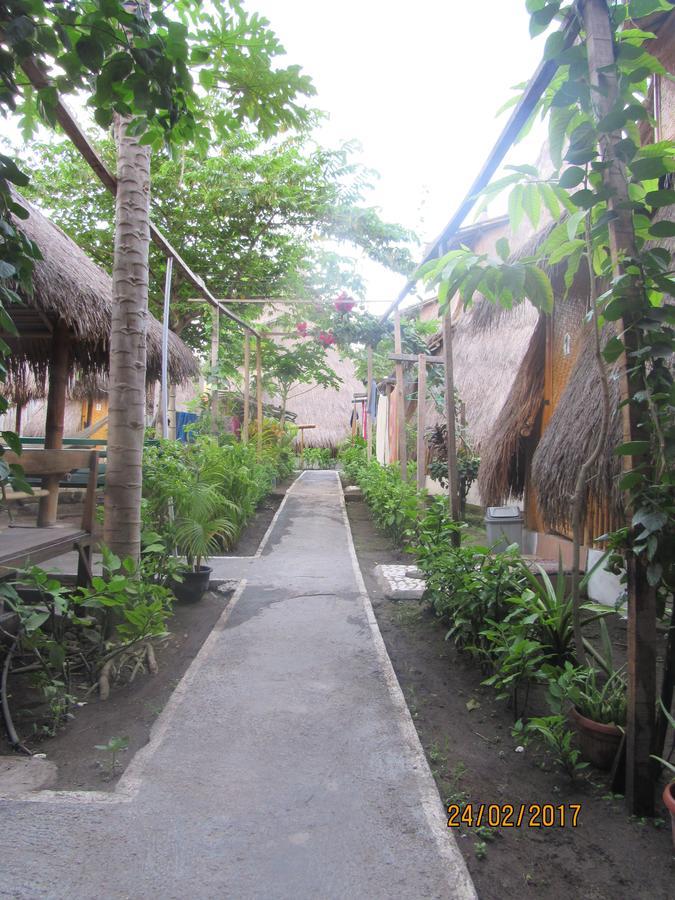 Fantastic B"N"B Hostel Gili Air Ngoại thất bức ảnh