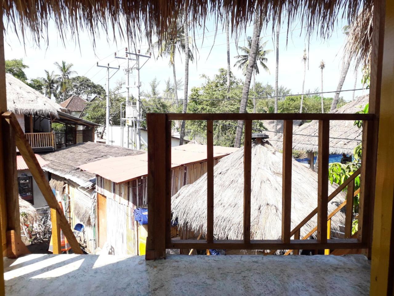 Fantastic B"N"B Hostel Gili Air Ngoại thất bức ảnh